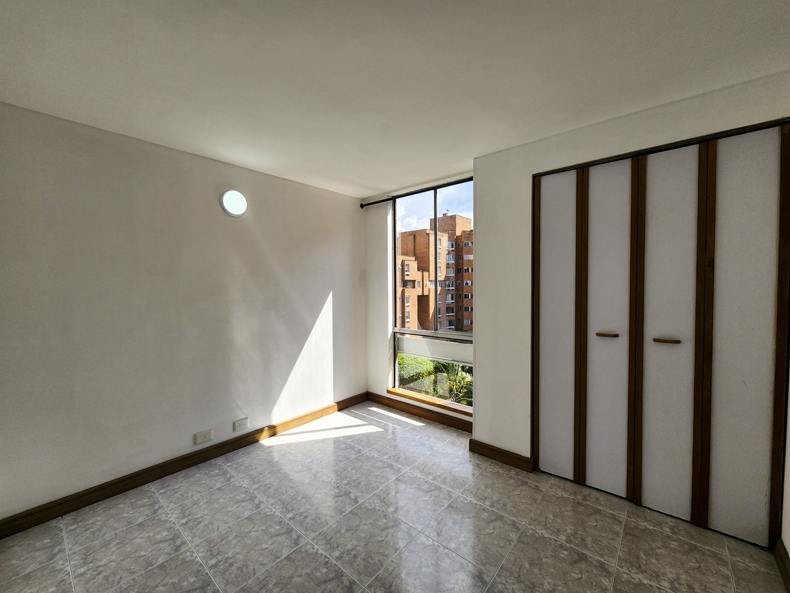 Apartamento en alquiler convencional, Medellín, barrio La Mota.