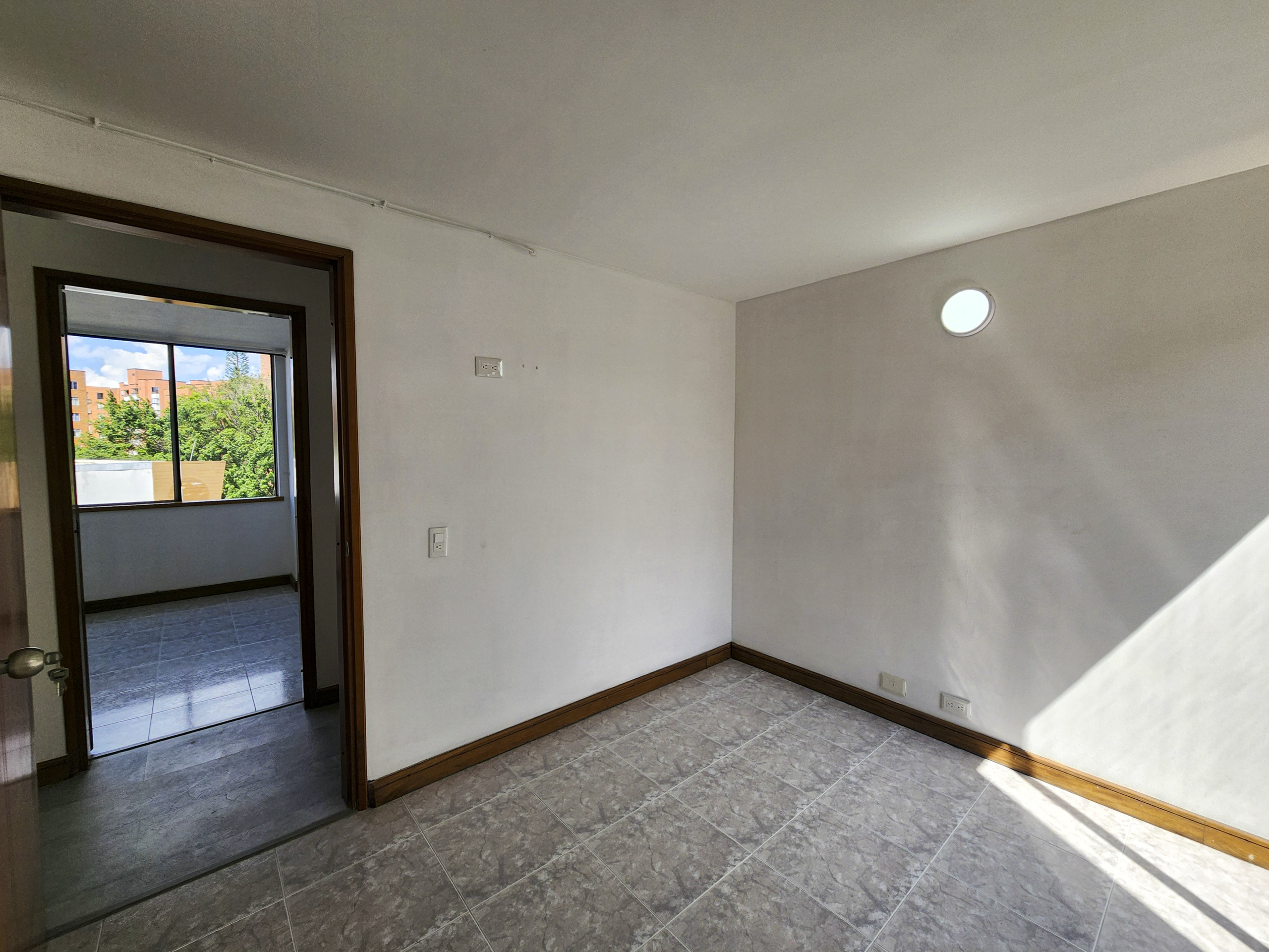 Apartamento en alquiler convencional, Medellín, barrio La Mota.