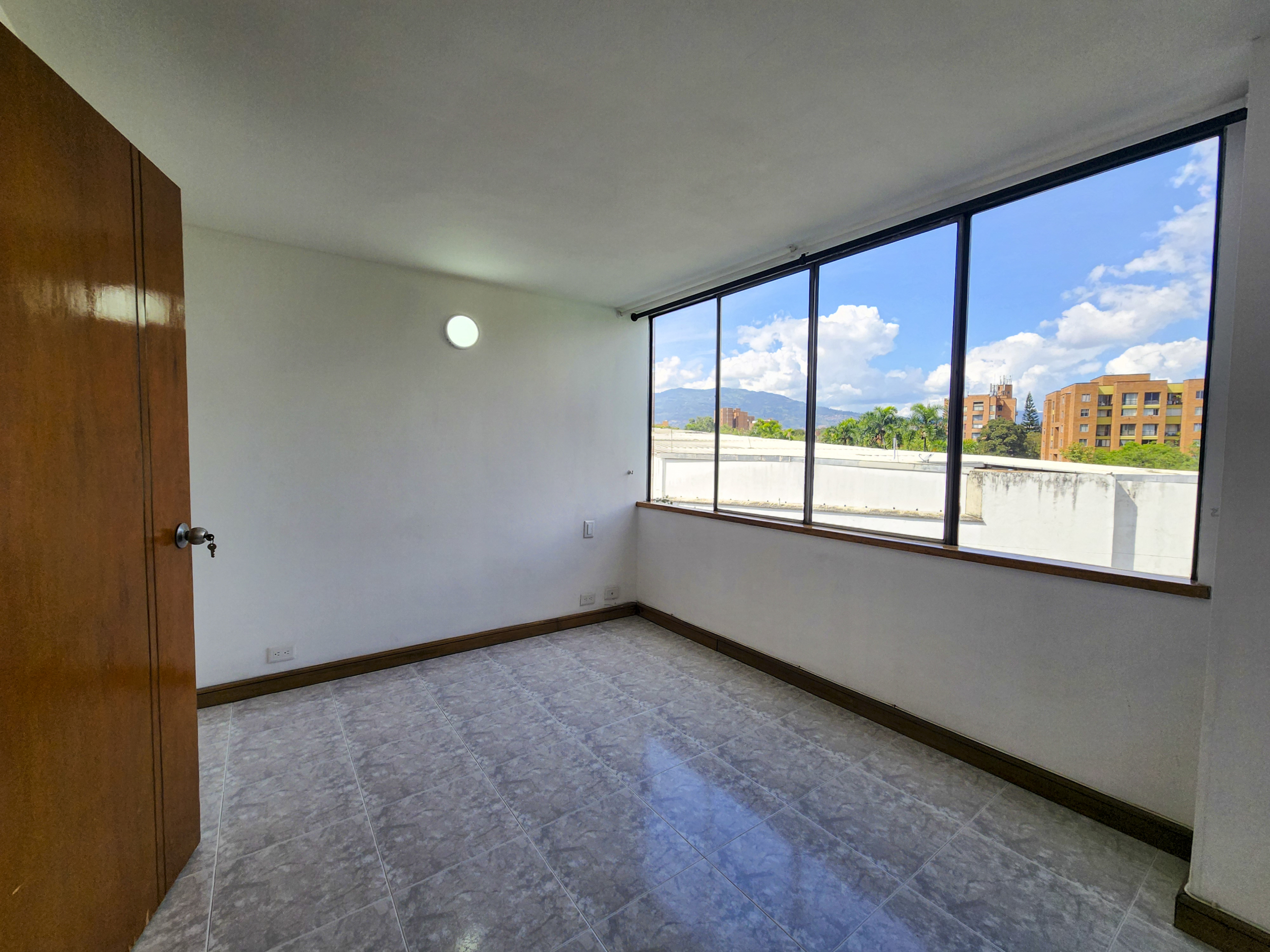 Apartamento en alquiler convencional, Medellín, barrio La Mota.