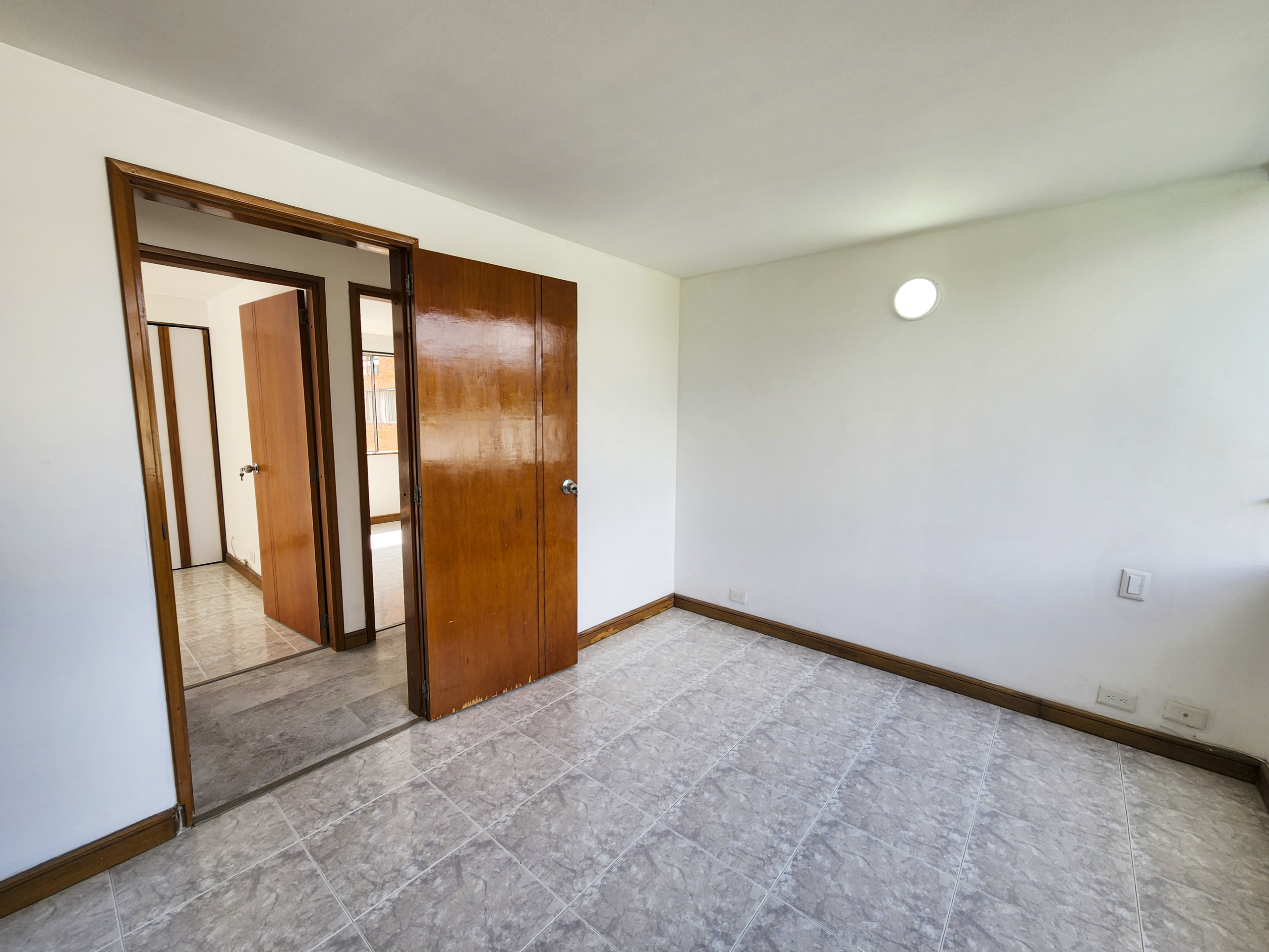 Apartamento en alquiler convencional, Medellín, barrio La Mota.