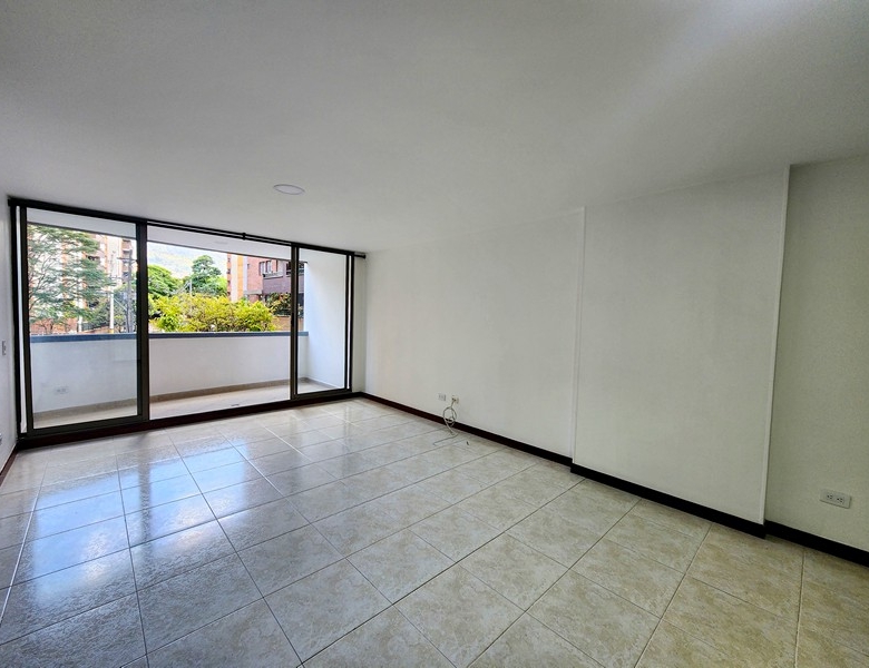 Apartamento en Alquiler en Envigado barrio Otra Parte