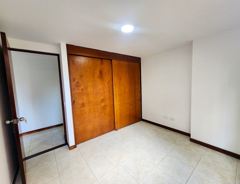 Apartamento en Alquiler en Envigado barrio Otra Parte