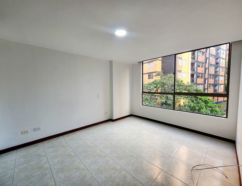 Apartamento en Alquiler en Envigado barrio Otra Parte