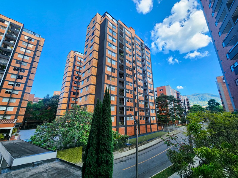 Apartamento en Alquiler en Envigado barrio Otra Parte