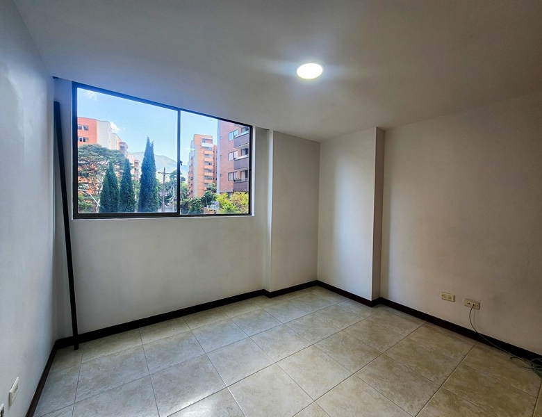 Apartamento en Alquiler en Envigado barrio Otra Parte