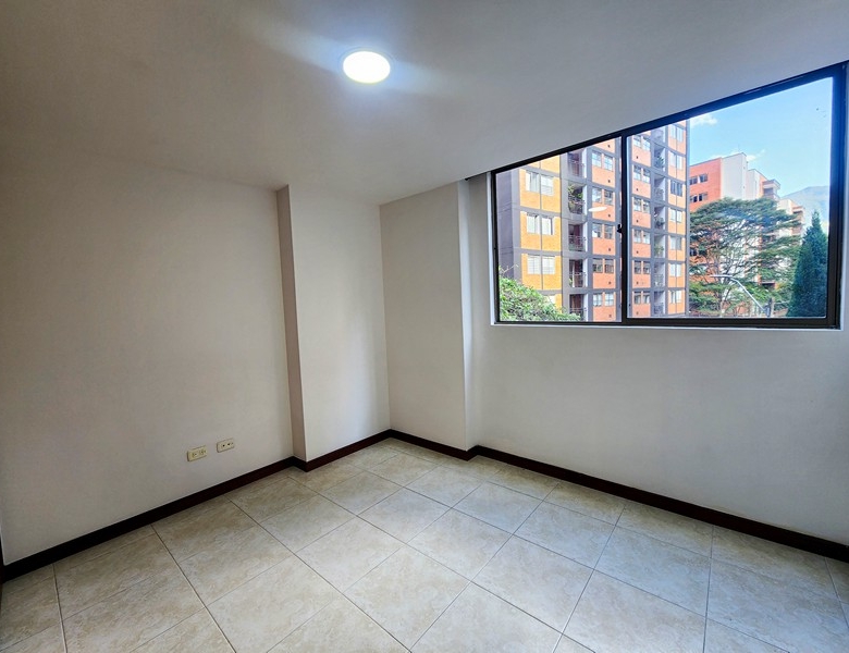 Apartamento en Alquiler en Envigado barrio Otra Parte