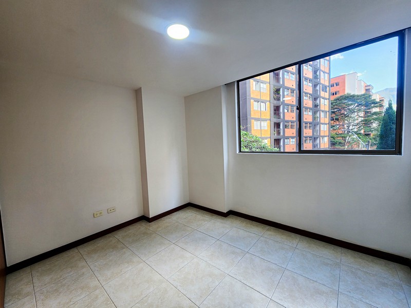 Apartamento en Alquiler en Envigado barrio Otra Parte