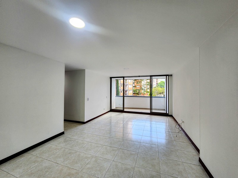 Apartamento en Alquiler en Envigado barrio Otra Parte