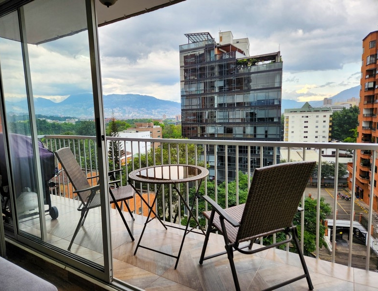 Apartamento Amoblado en Medellín. El Poblado.