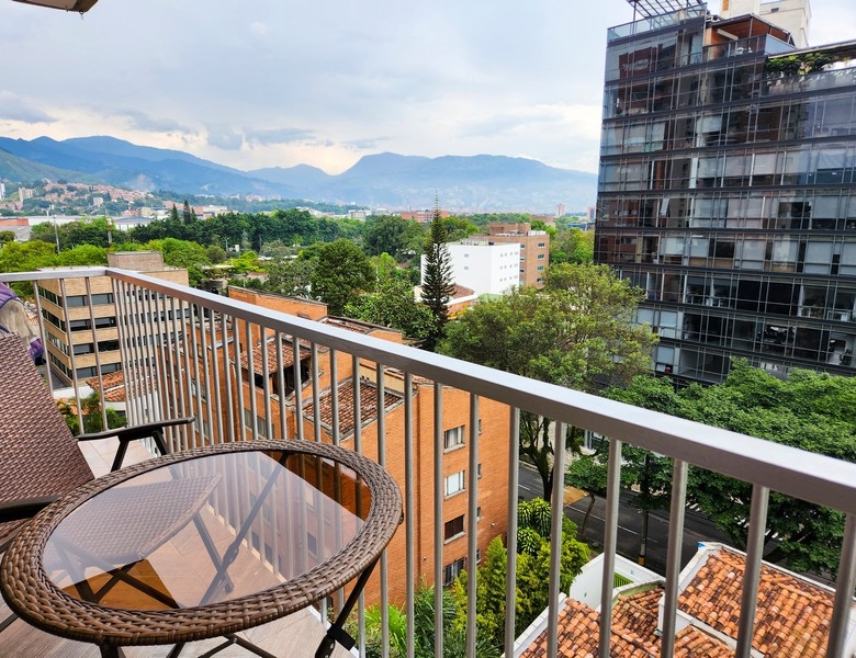 Apartamento Amoblado en Medellín. El Poblado.