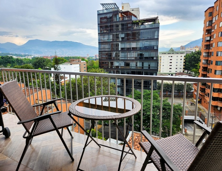 Apartamento Amoblado en Medellín. El Poblado.