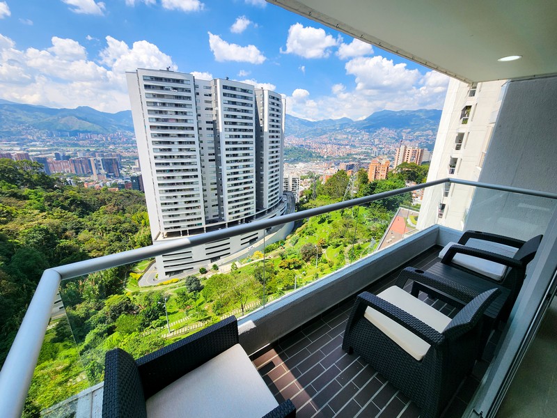 Apartamento Amoblado en Medellín. El Poblado