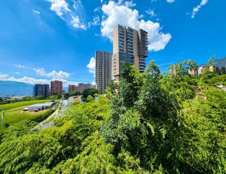 Apartamento Amoblado en Medellín. El Poblado.