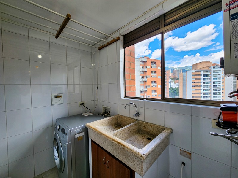 Apartamento Amoblado en Medellín. El Poblado