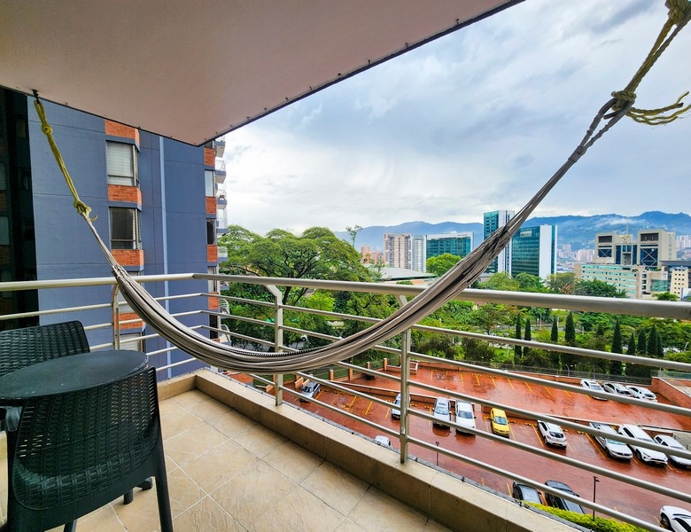 Apartamento Amoblado en Medellín. El Poblado