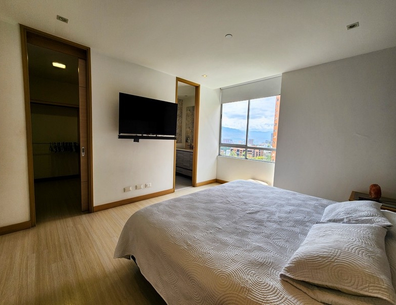 Apartamento Amoblado en Medellín. El Poblado