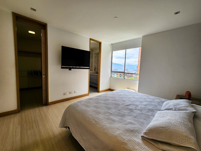 Apartamento Amoblado en Medellín. El Poblado