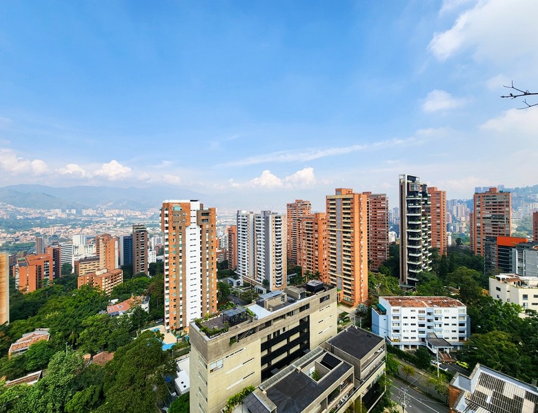 Apartamento Amoblado en El Poblado, Sector Alejandria