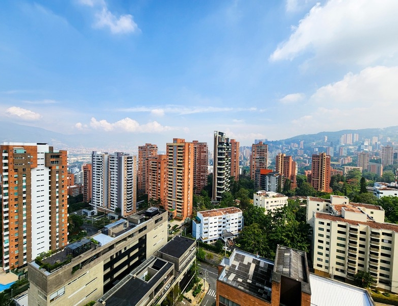 Apartamento Amoblado en El Poblado, Sector Alejandria