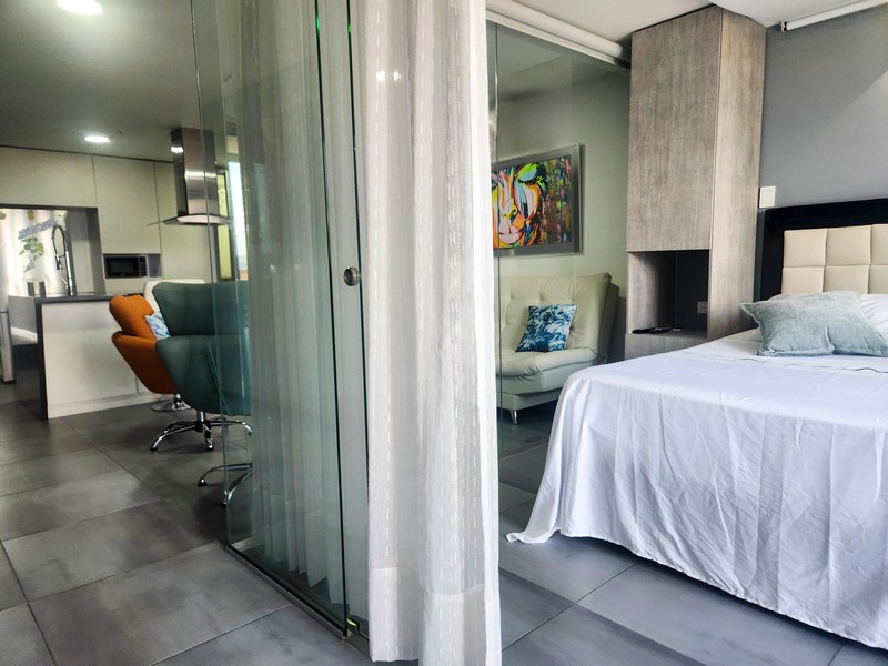 Apartamento Amoblado en Medellín. Laureles.