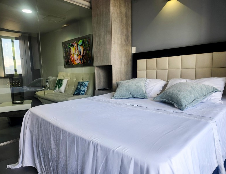 Apartamento Amoblado en Medellín. Laureles.