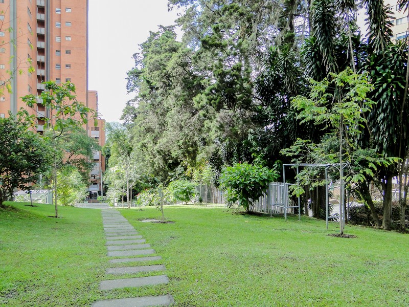 Apartamento Amoblado en Medellín. El Poblado