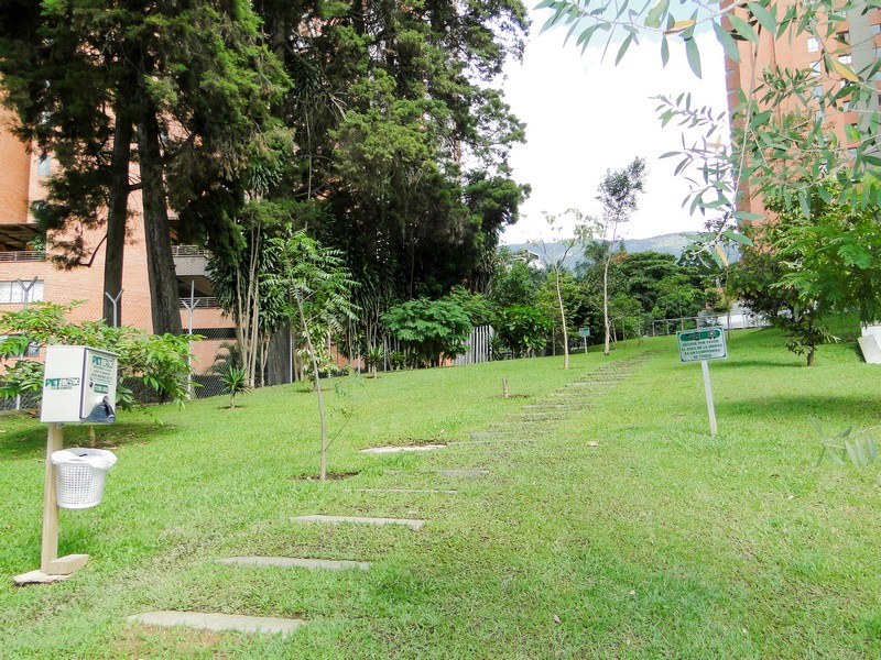 Apartamento Amoblado en Medellín. El Poblado