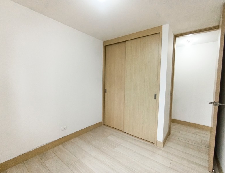 Apartamento Convencional en Medellín, Altos del Poblado