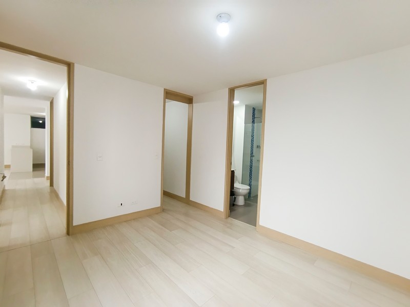 Apartamento Convencional en Medellín, Altos del Poblado