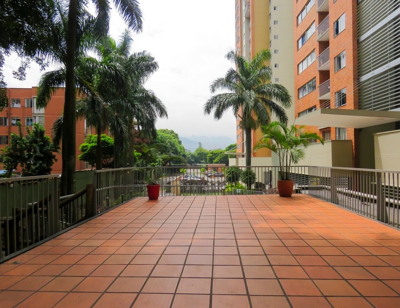 Apartamento Amoblado en Medellín. El Poblado.