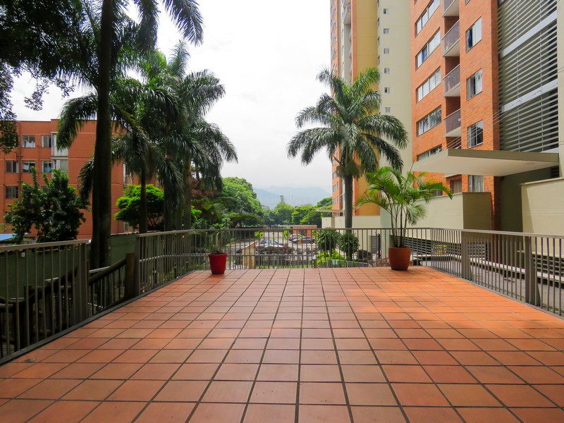 Apartamento Amoblado en Medellín. El Poblado.