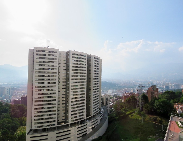 Apartamento Amoblado en Medellín. El Poblado