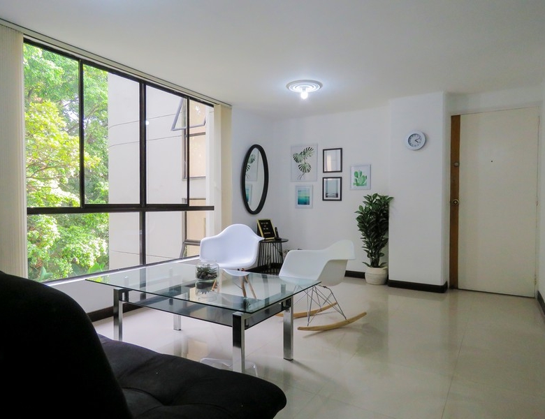 Apartamento Amoblado en El Poblado. Sector Aguacatala