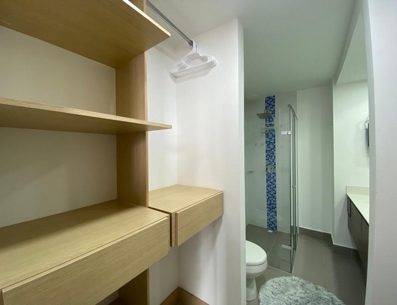 Apartamento Amoblado en Medellín. Altos de Poblado