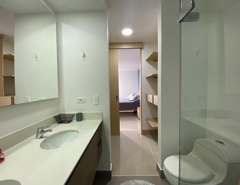 Apartamento Amoblado en Medellín. Altos de Poblado