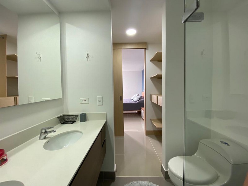 Apartamento Amoblado en Medellín. Altos de Poblado