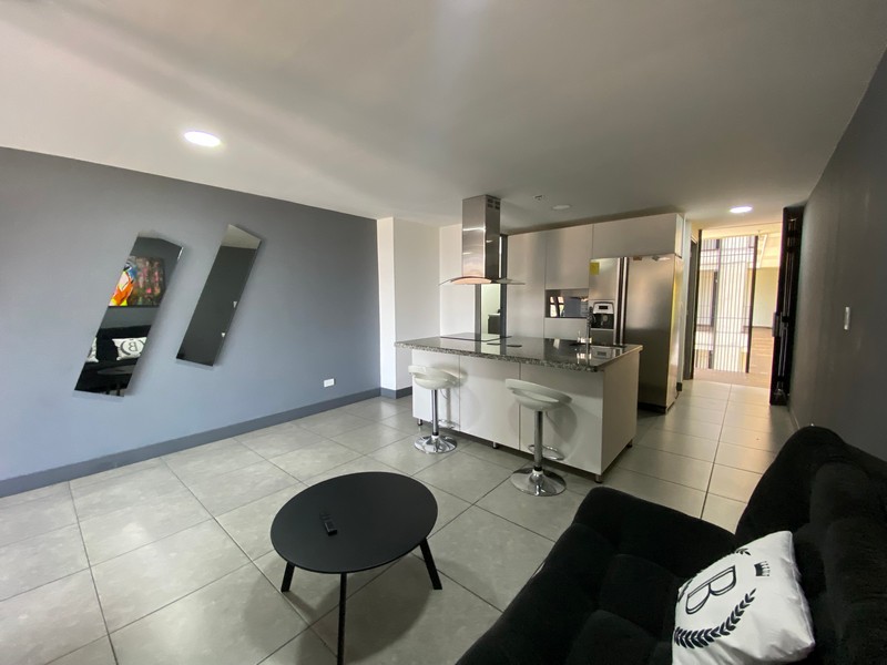 Apartamento Amoblado en Medellín. Laureles.