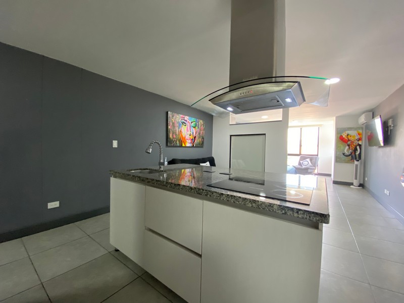 Apartamento Amoblado en Medellín. Laureles.