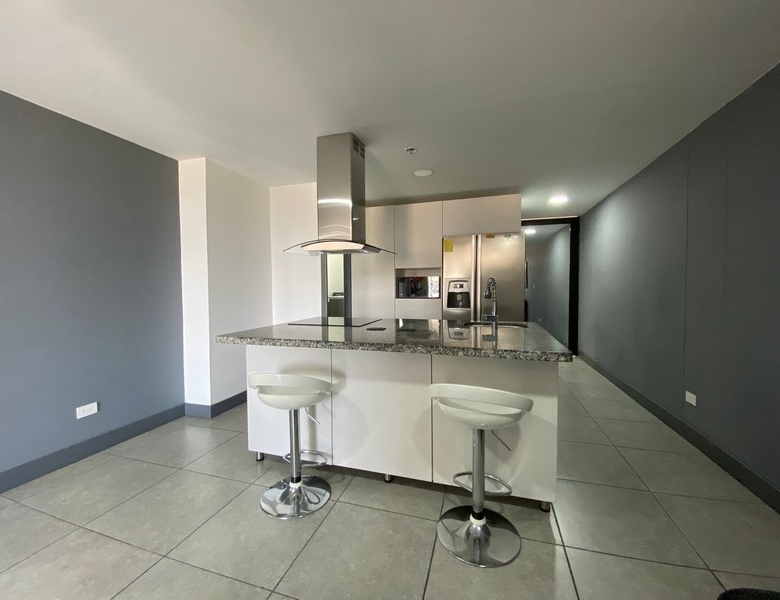 Apartamento Amoblado en Medellín. Laureles.