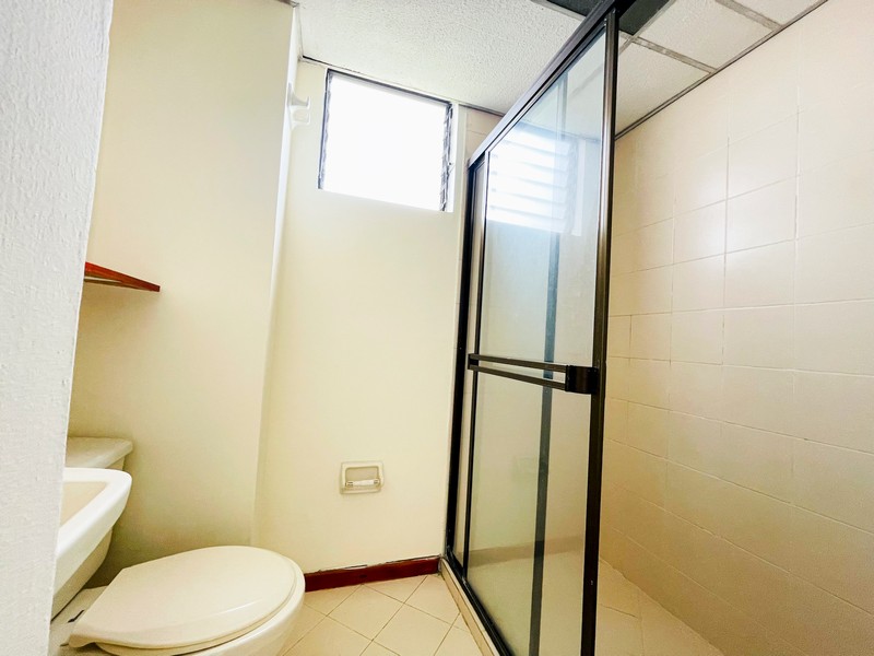 Apartamento convencional en Medellín, Sector Loma De Los Bernal