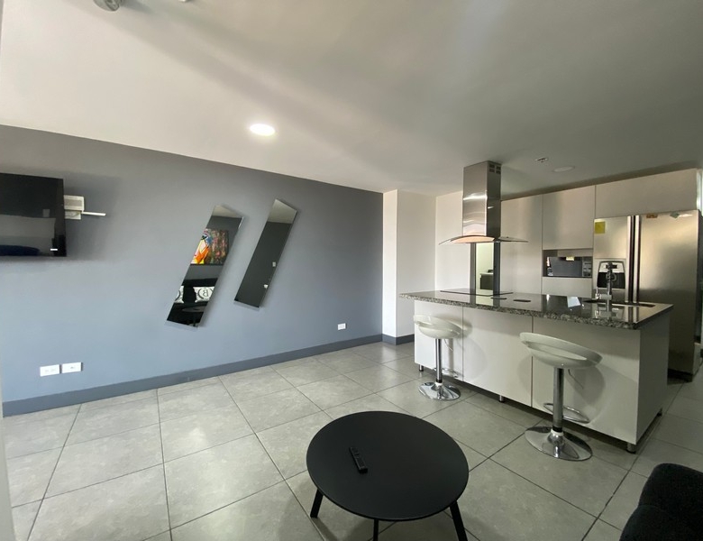 Apartamento Amoblado en Medellín. Laureles.