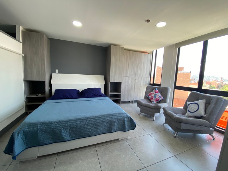 Apartamento Amoblado en Medellín. Laureles.