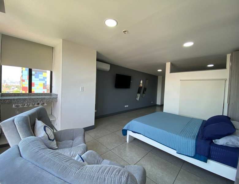 Apartamento Amoblado en Medellín. Laureles.