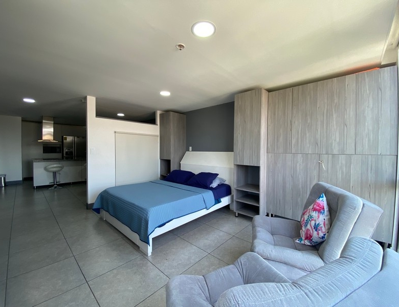 Apartamento Amoblado en Medellín. Laureles.