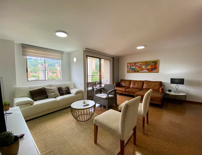 Apartamento Amoblado en Medellín, El Poblado.