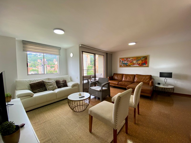 Apartamento Amoblado en Medellín, El Poblado.